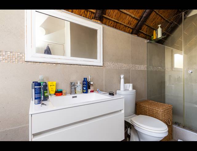 4 BEDROOM HOUSE FOR SALE IN WEST BEACH